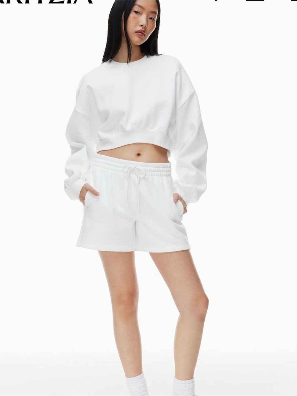 🐚 🌸Aritzia Boyfriend Mid-Thigh Cozy Fleece Shorts in Soft Seashell Pink🌸🐚